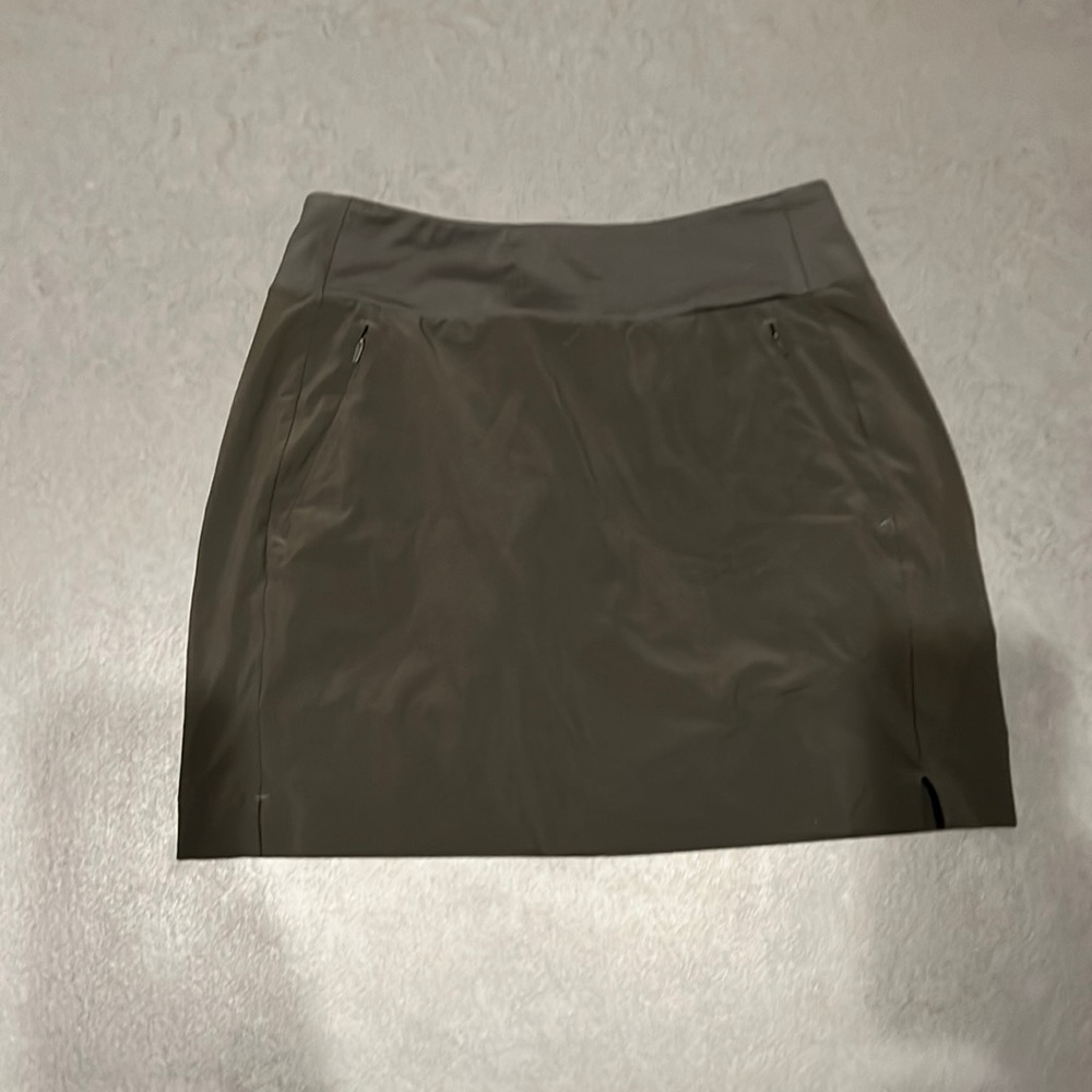 Athleta Soho skort, army green, 2
